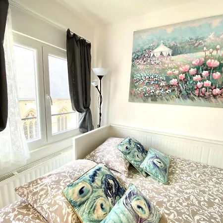Bonjour сentre 3 Apartman *
